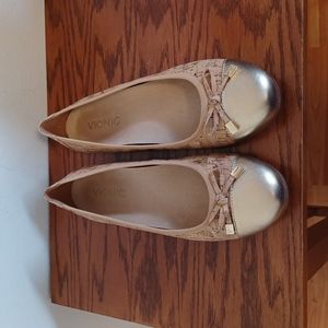 Vionic Ballet Flats
